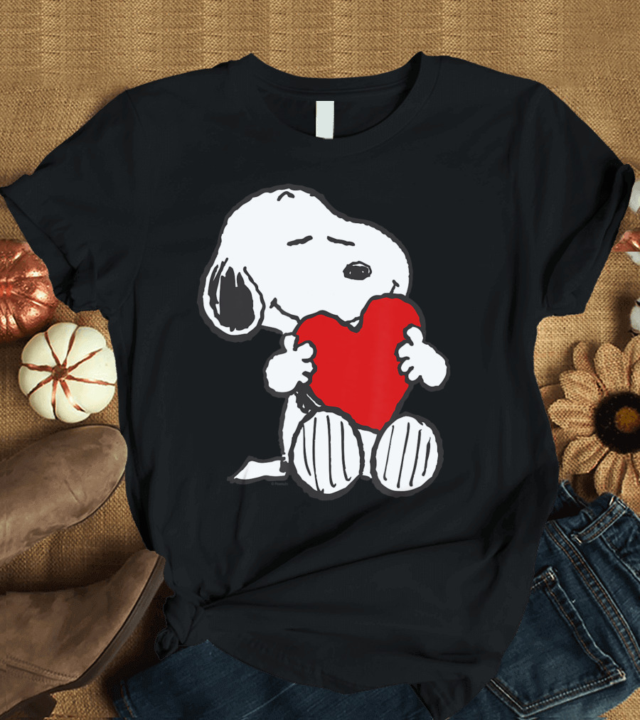 Peanuts Snoopy Valentine Heart Hugging Image T-Shirt
