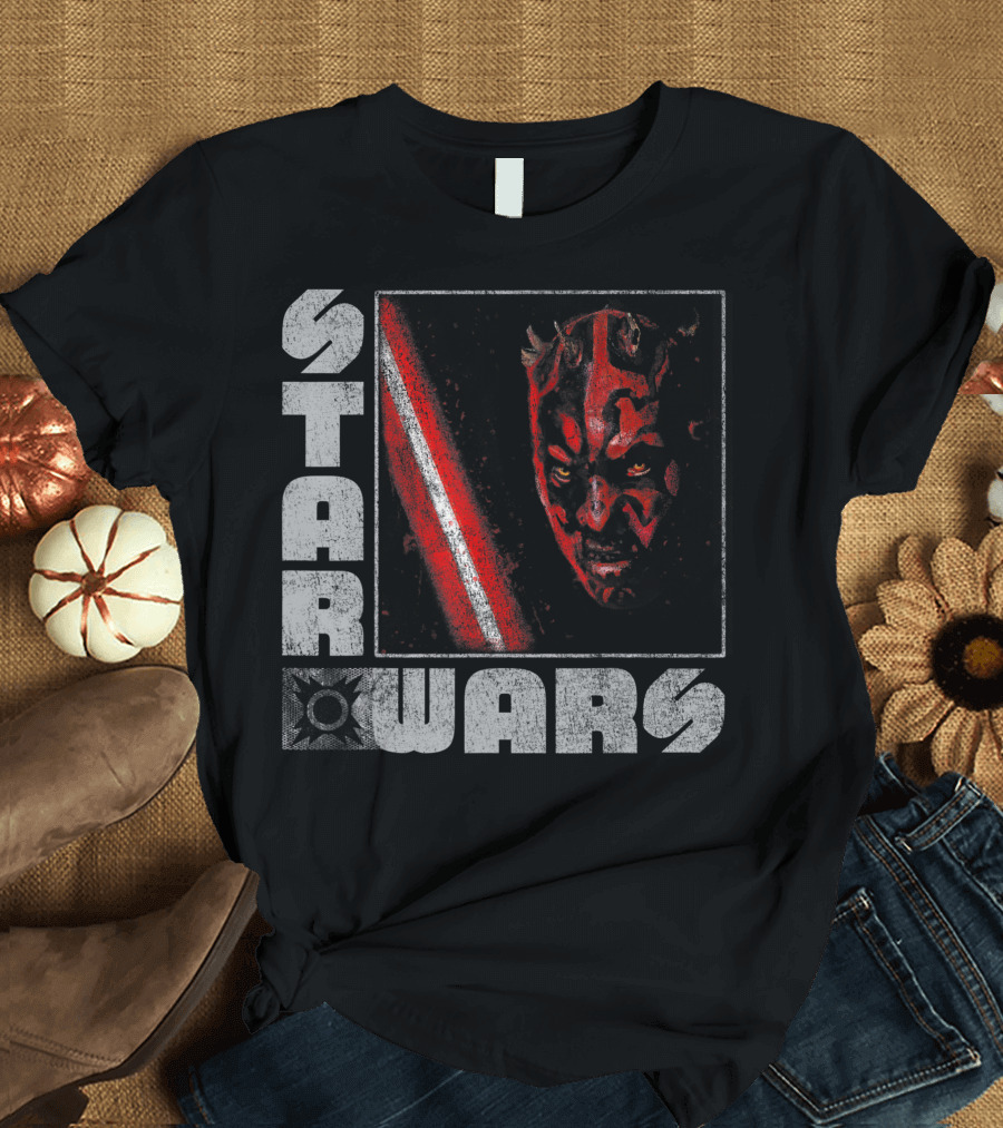 Star Wars Darth Maul Distressed Portrait with Lightsaber T-Shirt