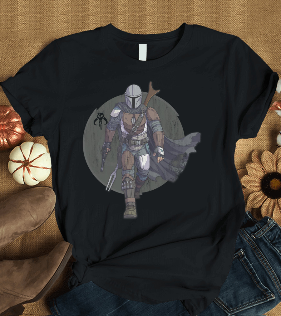 Star Wars The Mandalorian Hero Pose Beskar Armor Beskar Helmet Warrior T-Shirt