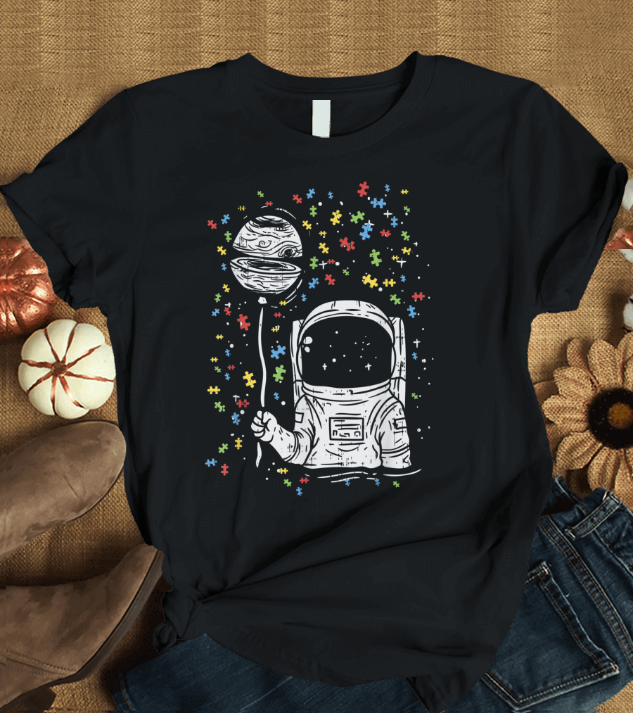 Autism Awareness Astronaut Holding Planet Balloon with Puzzle Pieces for Space Kids Boy T-Shirt