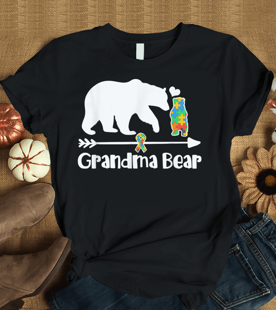 Grandma Bear Autism Awareness Puzzle Piece Ribbon Heart Support T-Shirt