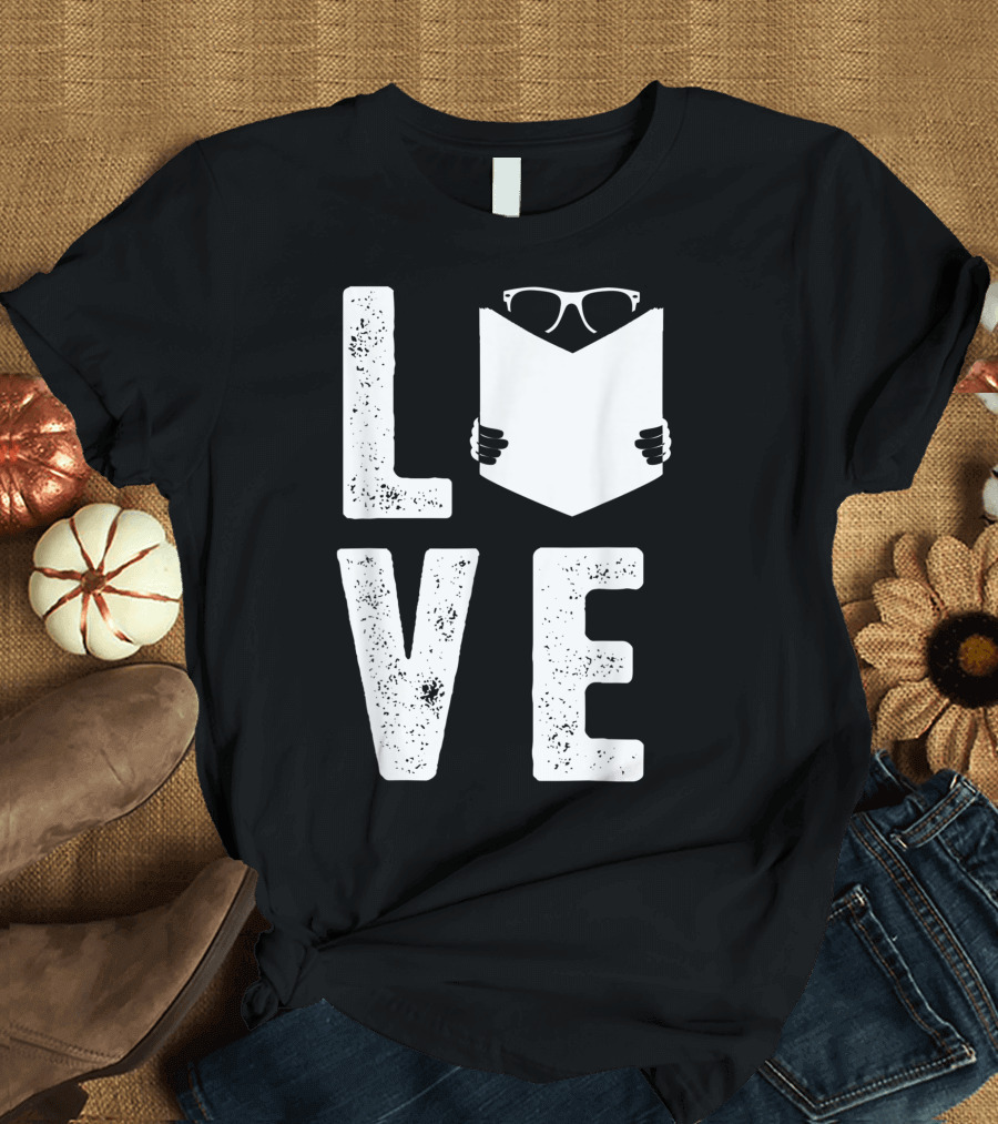 Teaching Assistant Love Book Teacher Appreciation T-Shirt