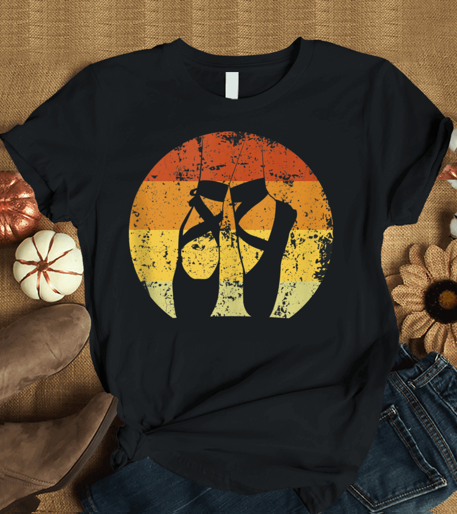 Retro Vintage Ballerina Ballet Pointe Shoes T-Shirt