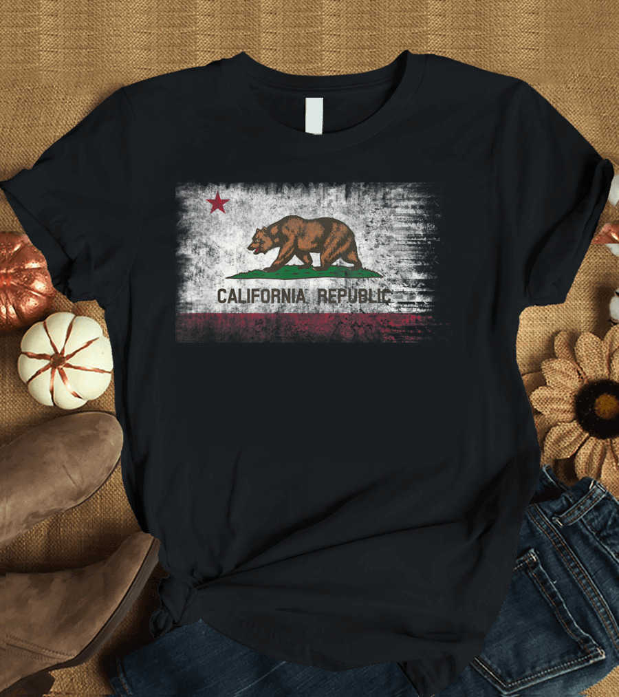 California Republic Flag Vintage Bear T-Shirt