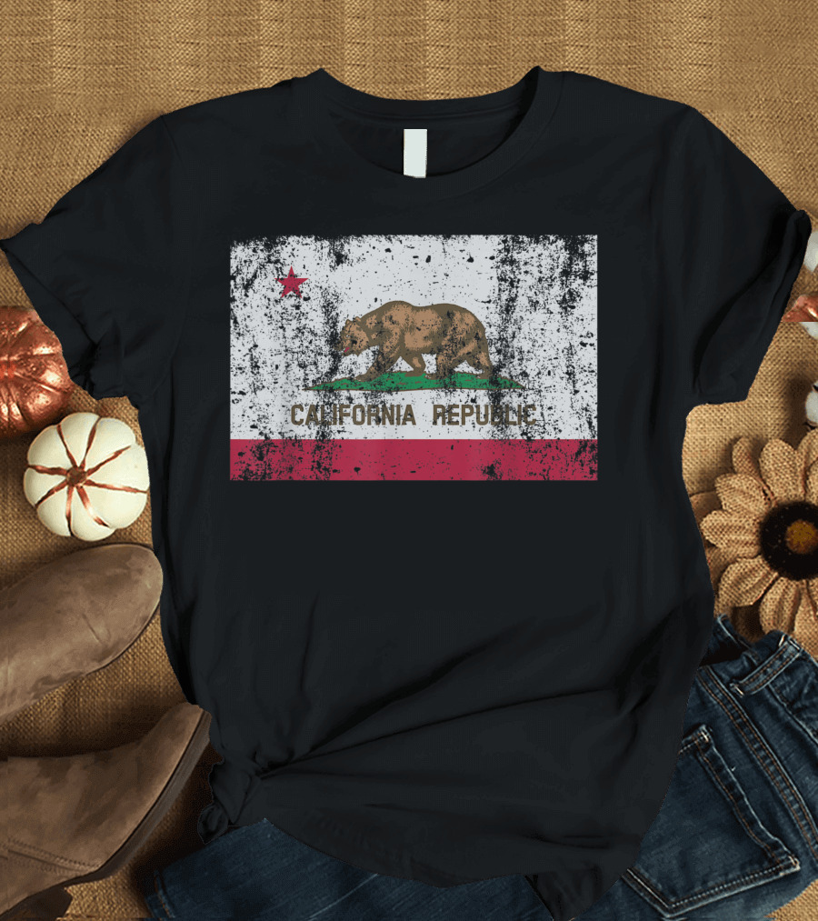 California Republic Vintage Flag Bear T-Shirt