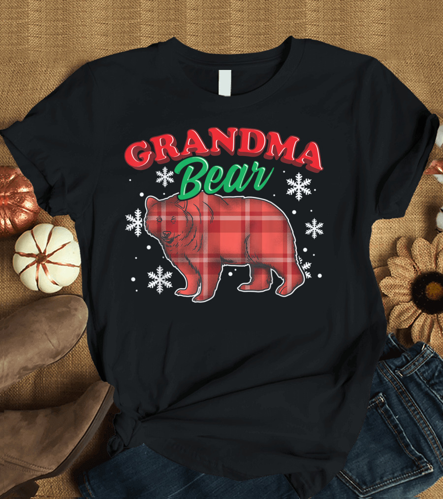 Grandma Bear Buffalo Plaid Snowflakes Holiday Family Matching T-Shirt