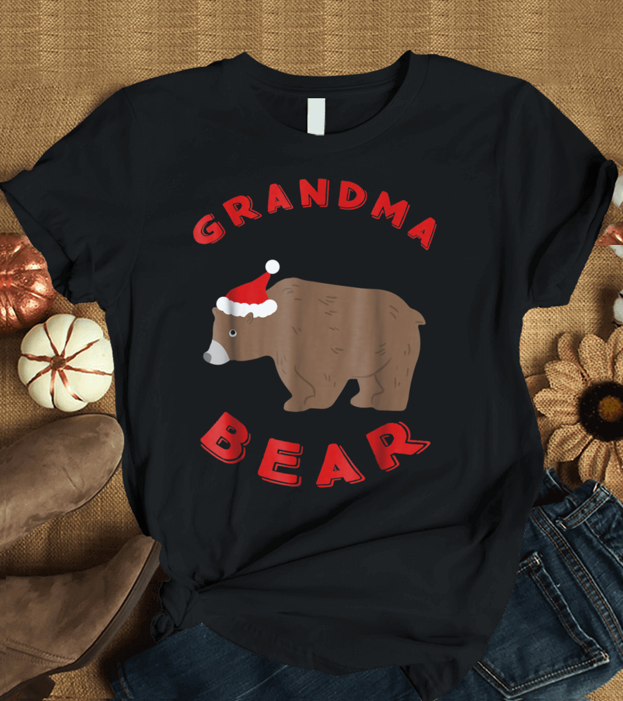 Grandma Bear Christmas Santa Hat T-Shirt