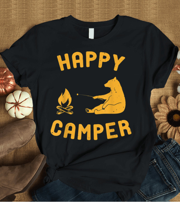 T-Shirt: HAPPY CAMPER BEAR ROASTING MARSHMALLOW BY BONFIRE T-Shirt HAPPY CAMPER BEAR ROASTING MARSHMALLOW BY BONFIRE T-Shirt