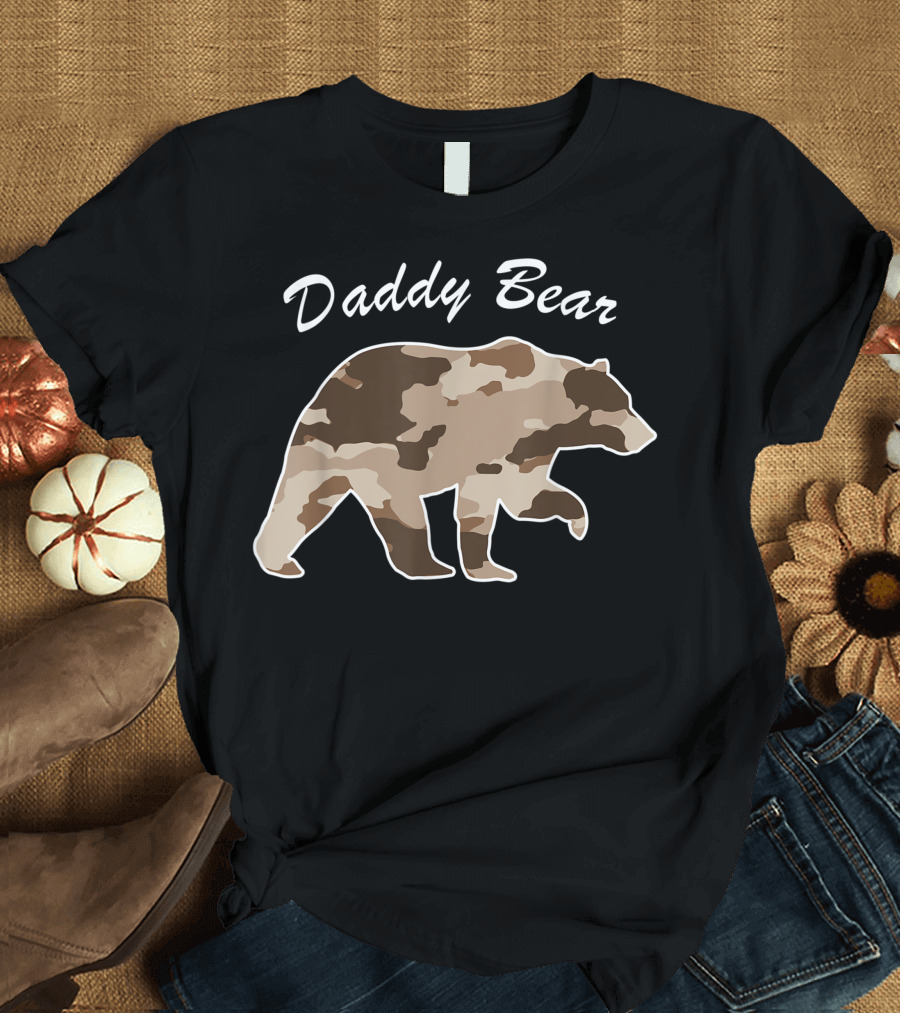 Daddy Bear Camouflage Family Camo Hunting Papa Bear T-Shirt