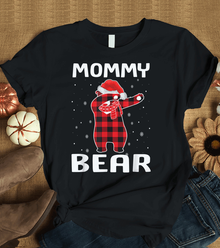 Mommy Bear Dabbing in Santa Hat and Scarf Christmas T-Shirt