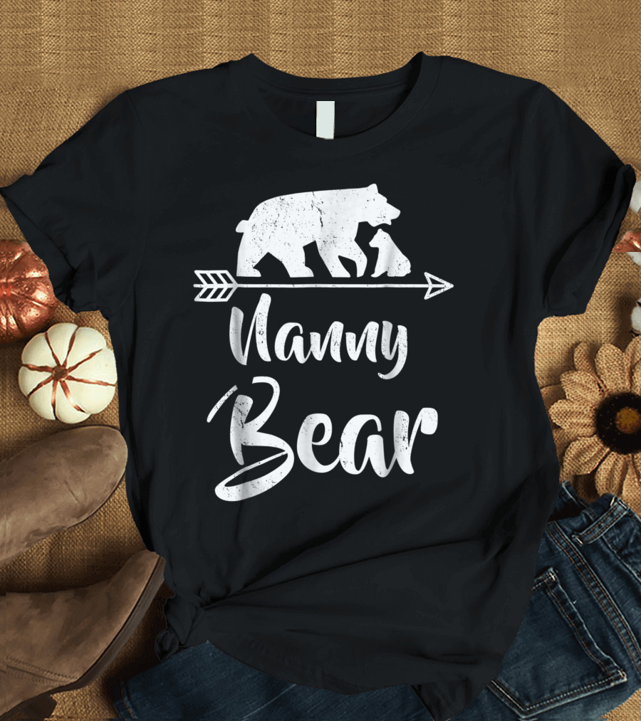 Nanny Bear Best Mothers Bear Family Arrow T-Shirt