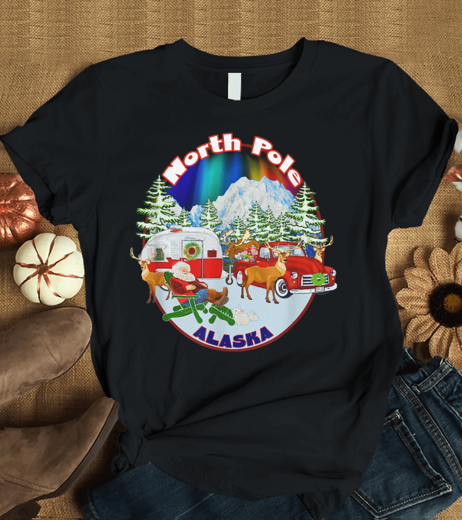North Pole Alaska Santa Camping Reindeer Aurora Borealis T-Shirt