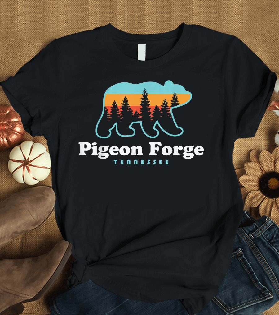Pigeon Forge Tennessee Bear Silhouette Great Smoky Mountains Forest Sunset T-Shirt
