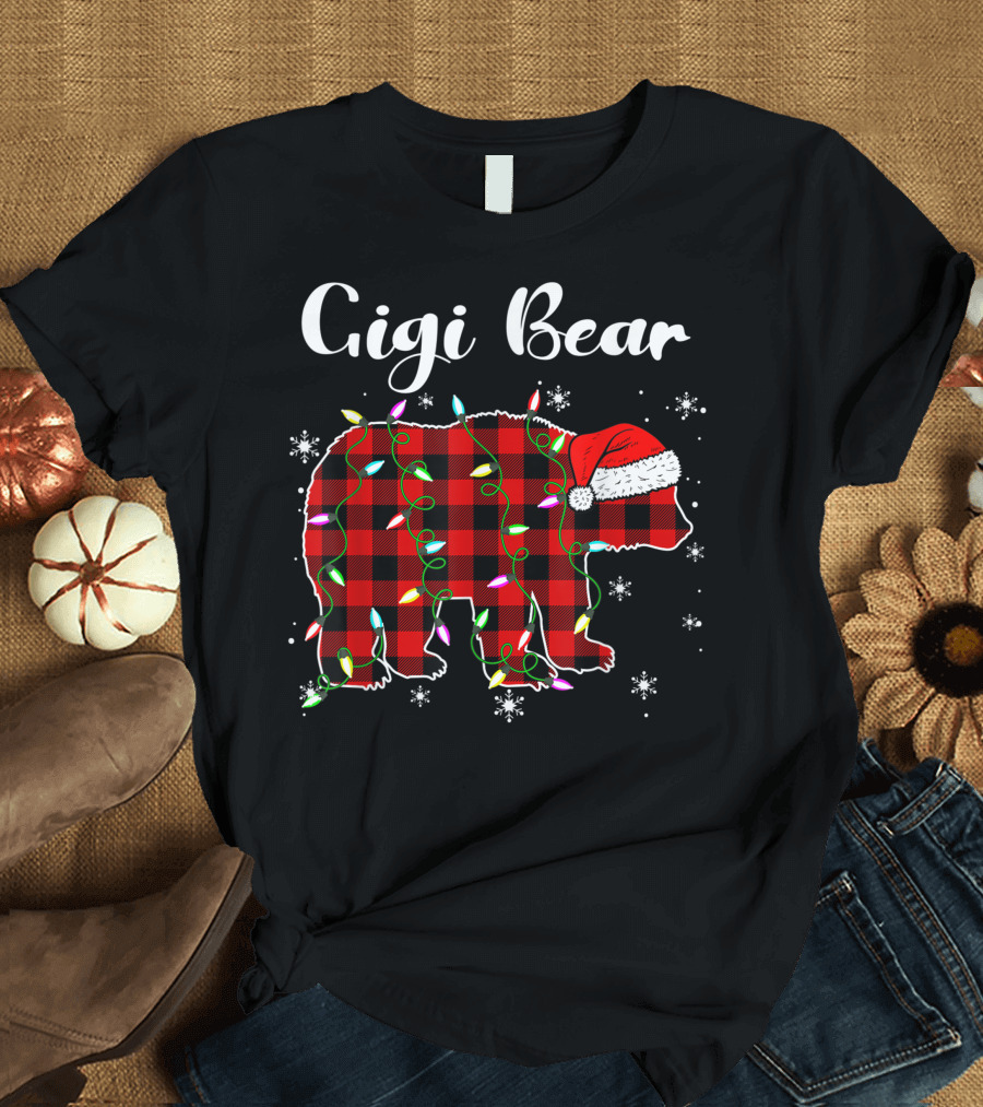 Gigi Bear Red Plaid Christmas Lights and Santa Hat T-Shirt
