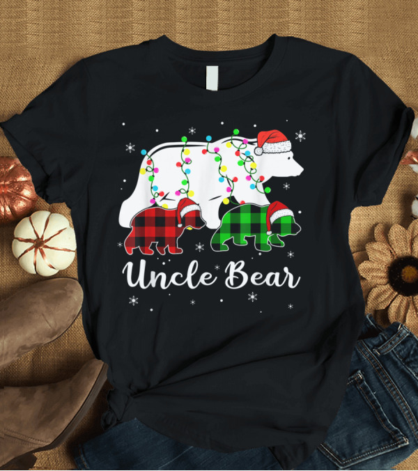 T-Shirt: Uncle Bear Christmas Lights Red Plaid Green Plaid Santa Hats T-Shirt Uncle Bear Christmas Lights Red Plaid Green Plaid Santa Hats T-Shirt