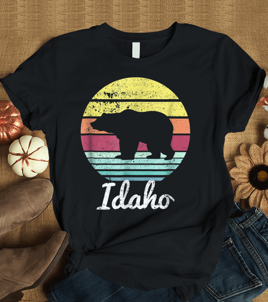 Idaho Retro Bear Sunset Wildlife Adventure T-Shirt