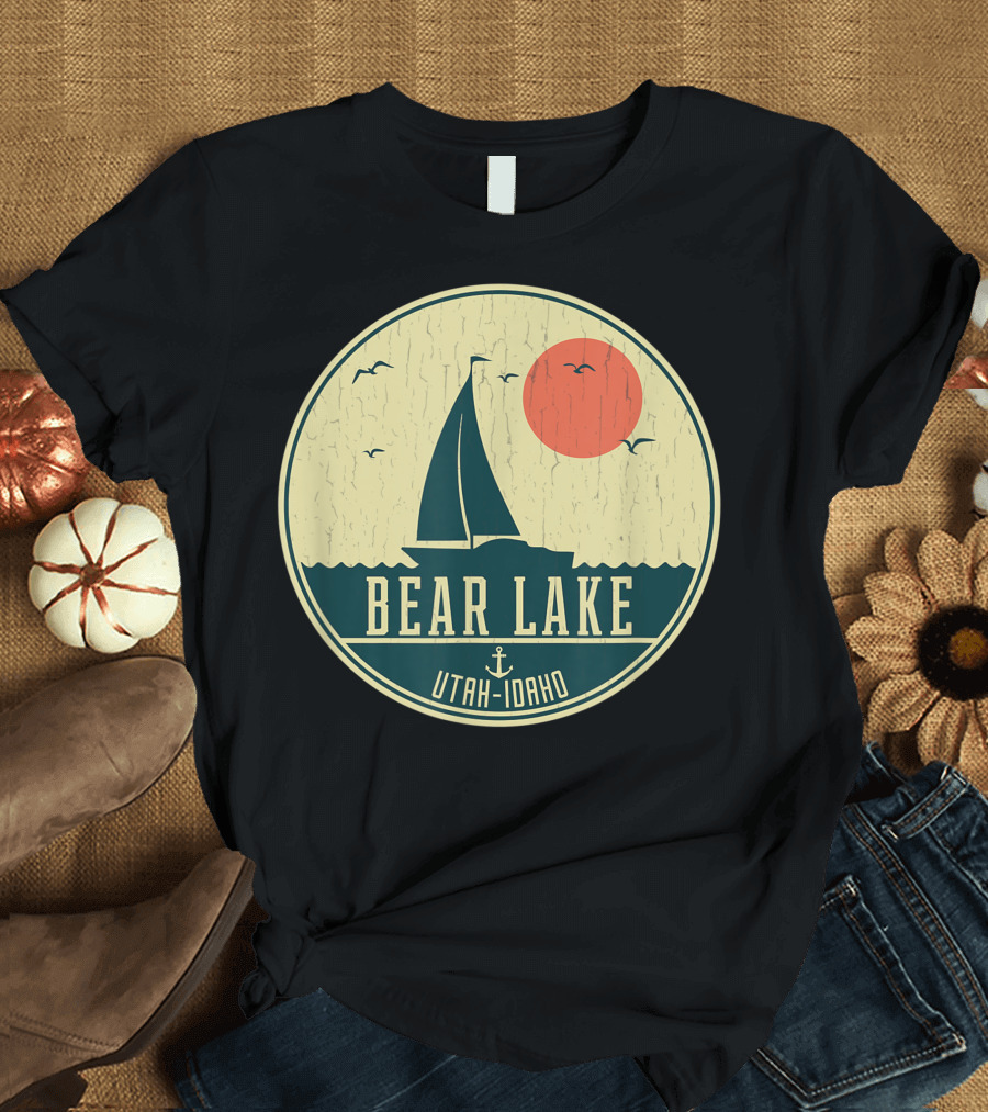 Bear Lake Utah Idaho Vintage Sailing Lake Scene T-Shirt