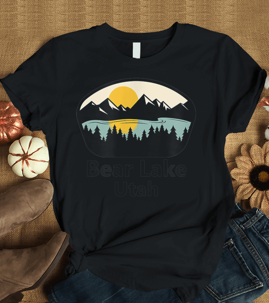 Bear Lake Utah Scenic Mountain Sunset Tourist Souvenir Travel T-Shirt