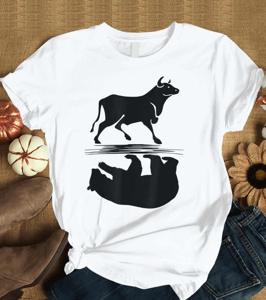 Bull Bear Stock Market Investing Trading Money Cash T-Shirt