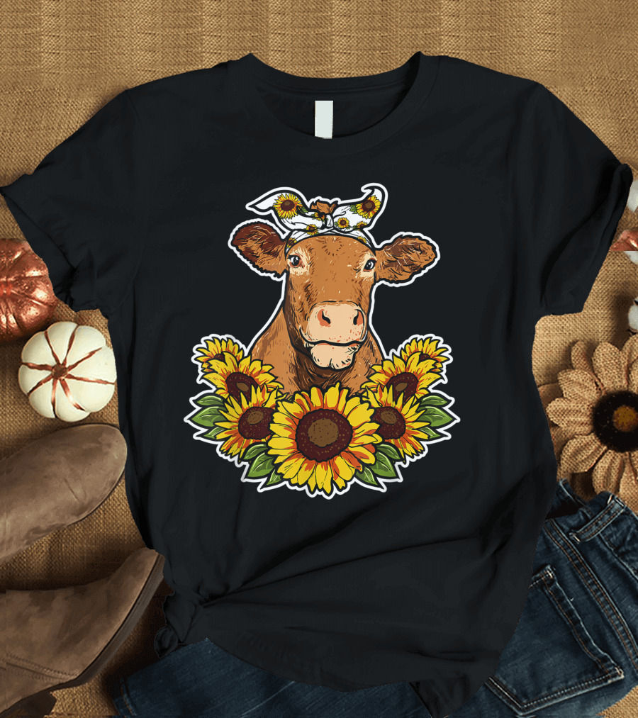 Cute Cow Sunflower Decor with Farm Animal and Floral Elements T-Shirt