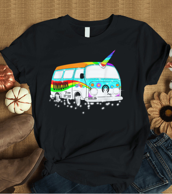 T-Shirt: Team Unicorn Van with Rainbow Colors and Flowers T-Shirt Team Unicorn Van with Rainbow Colors and Flowers T-Shirt