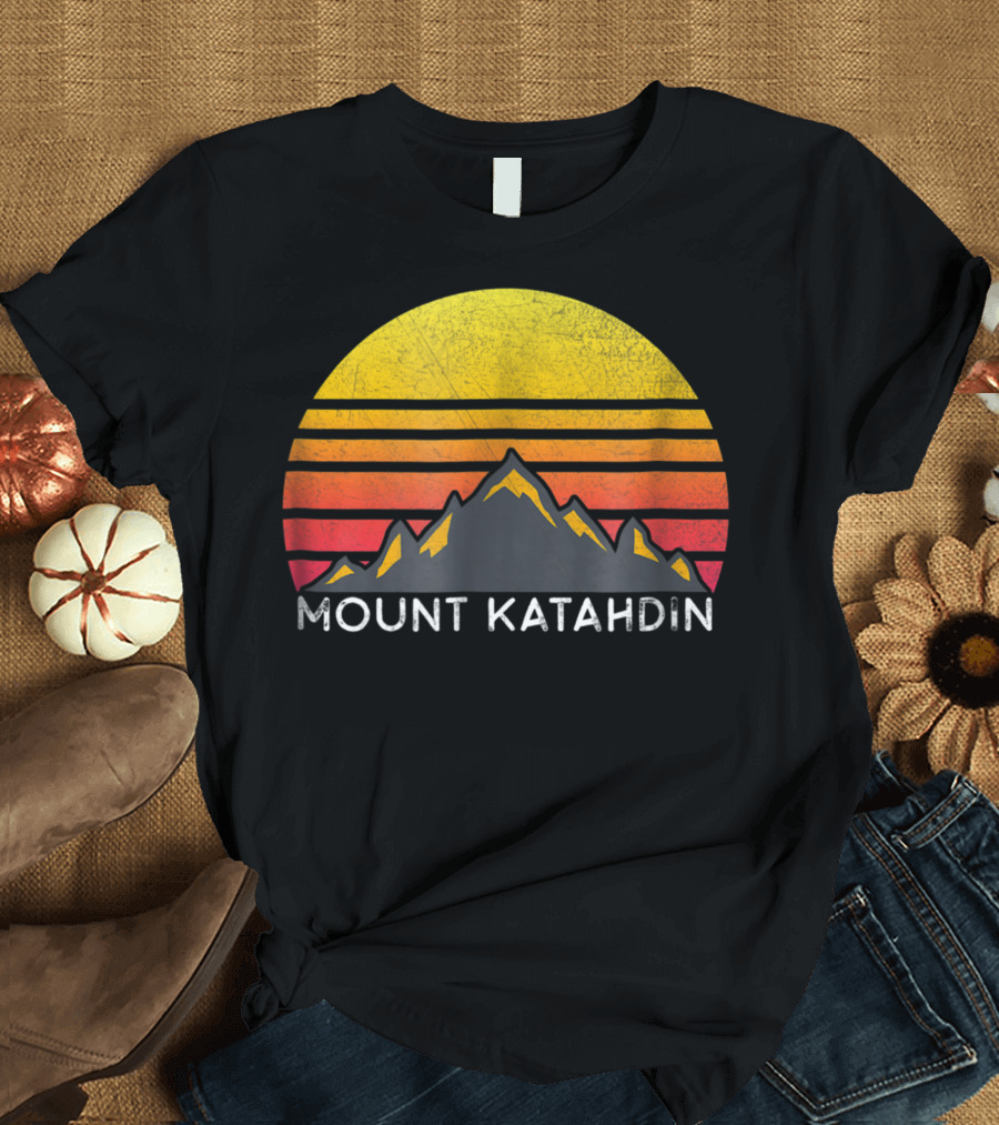 Mount Katahdin Maine Sunset Vintage Hiking Adventure T-Shirt