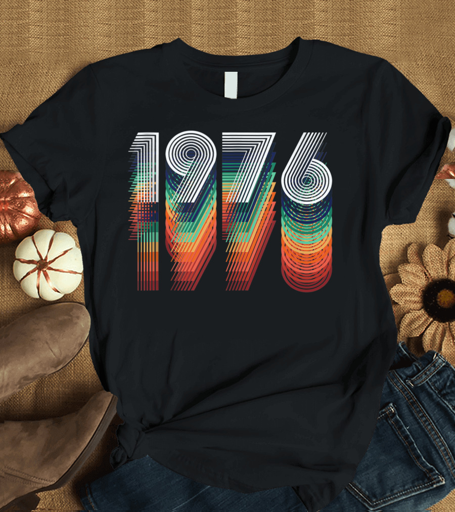 1976 Vintage Striped Retro Design Birthday Graduation T-Shirt
