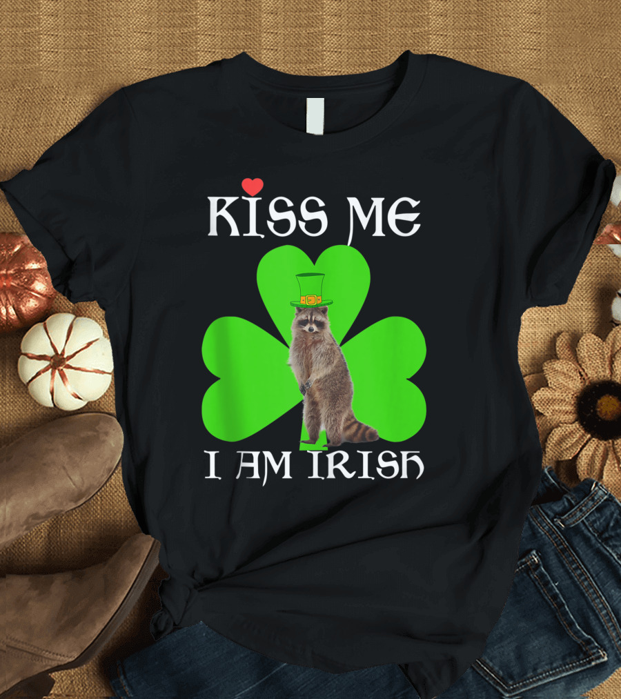 Kiss Me I Am Irish Raccoon Saint Patricks Day Shamrock Hat T-Shirt