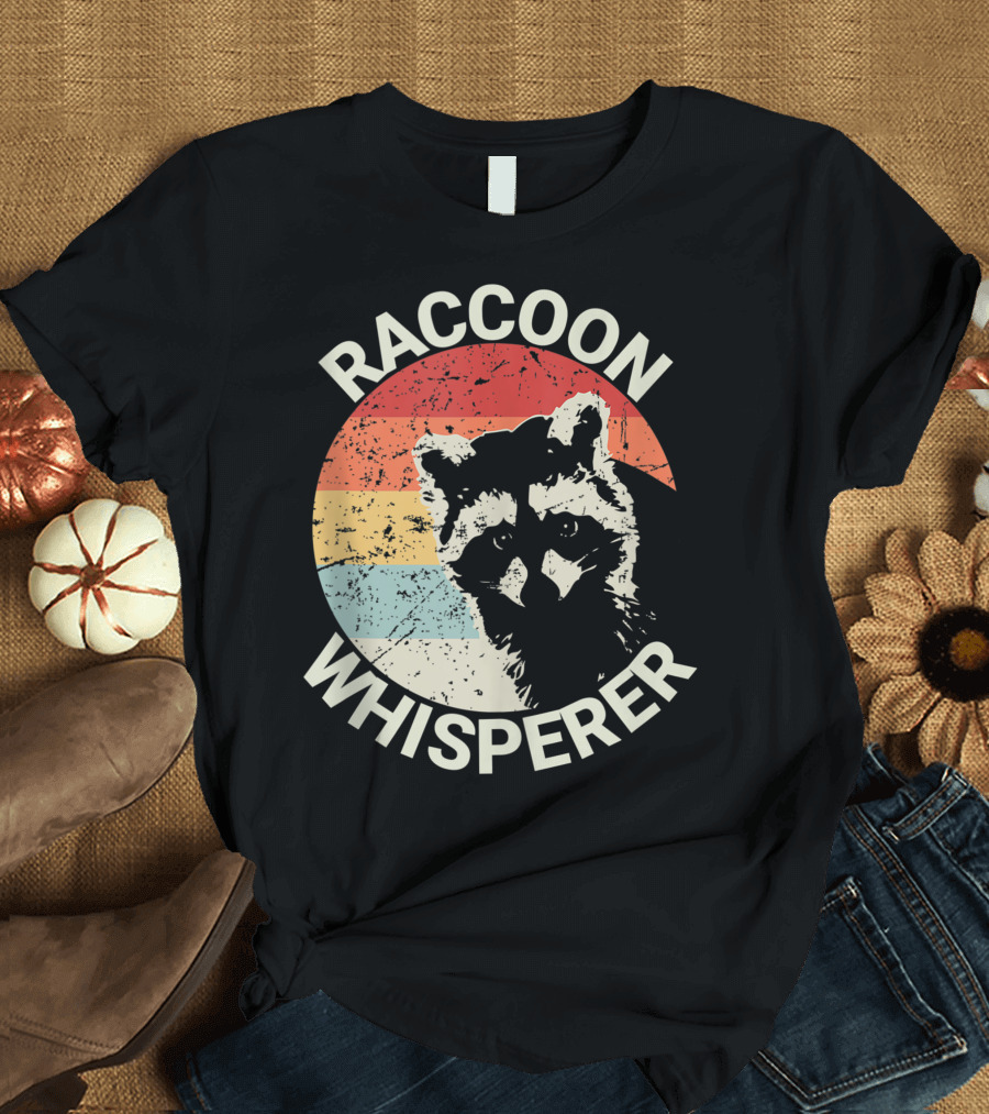 Raccoon Whisperer Vintage Raccoon Feeder Pet Raccoons Love T-Shirt