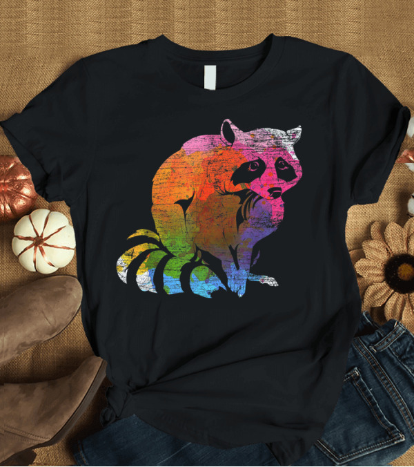 T-Shirt: Racoon Rainbow Vintage Map T-Shirt Racoon Rainbow Vintage Map T-Shirt
