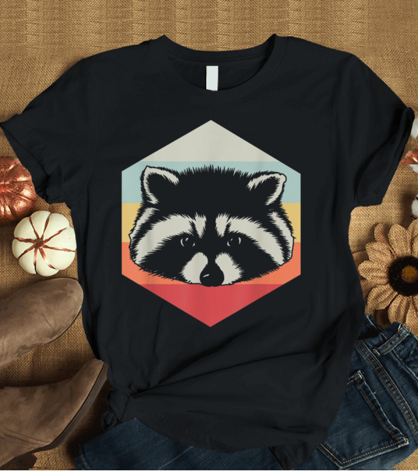 T-Shirt: Retro Raccoon Vintage Hexagon T-Shirt Retro Raccoon Vintage Hexagon T-Shirt