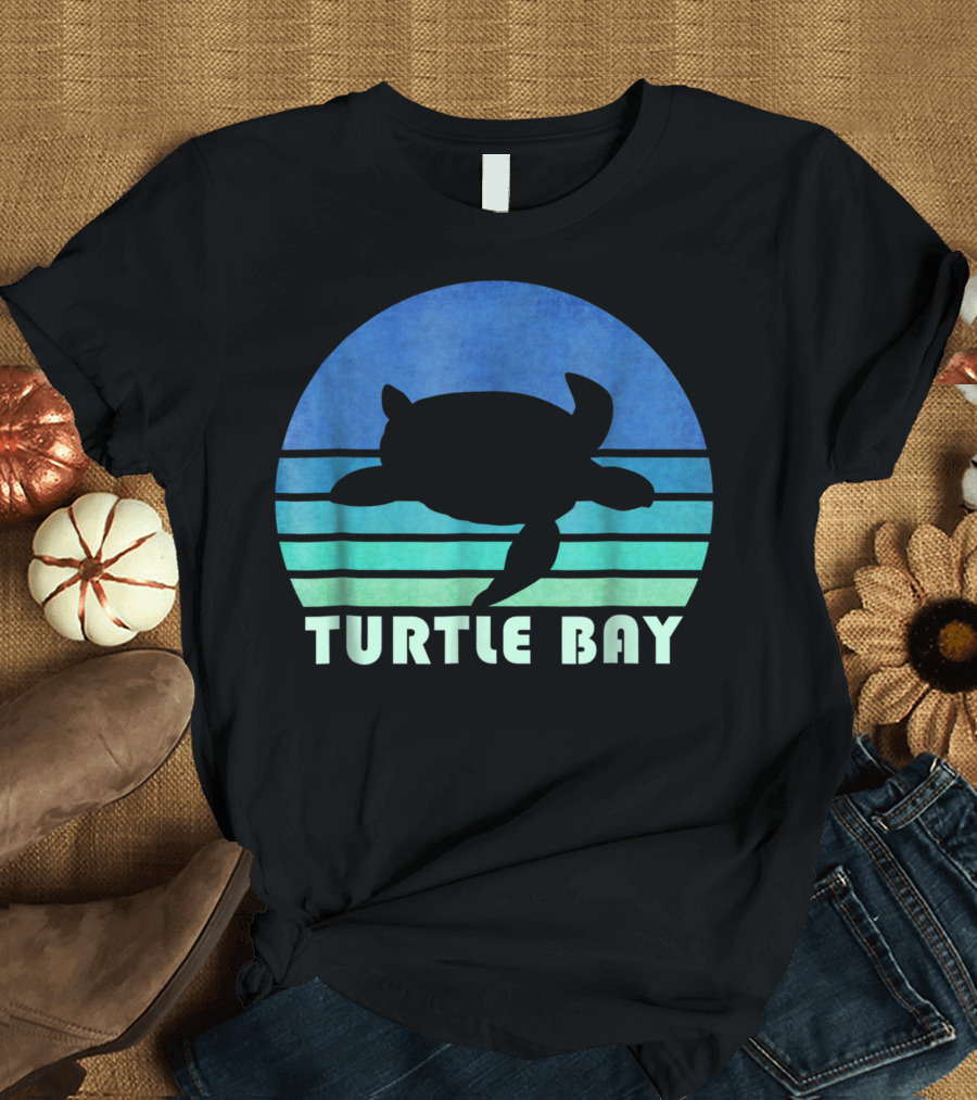 Turtle Bay Hawaiian Sea Turtle Hawaii Animal T-Shirt