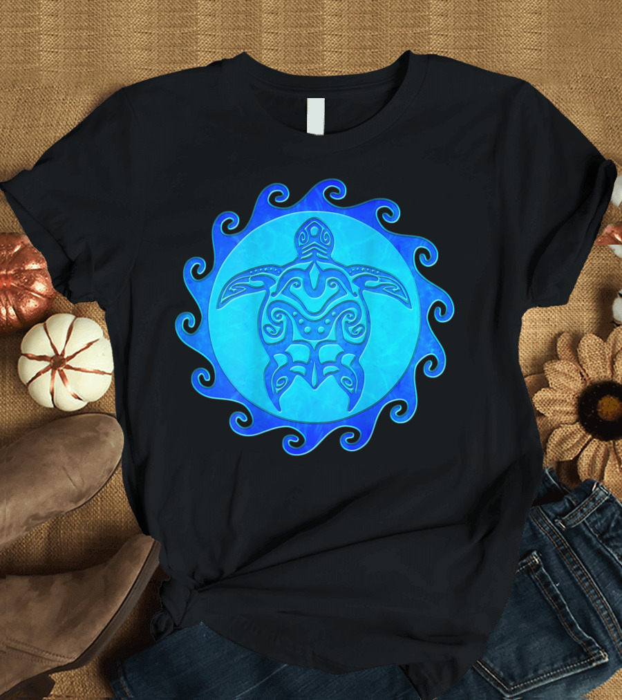 Maori Sun Tribal Polynesian Sea Turtle Symbol in Blue Ocean Waves T-Shirt