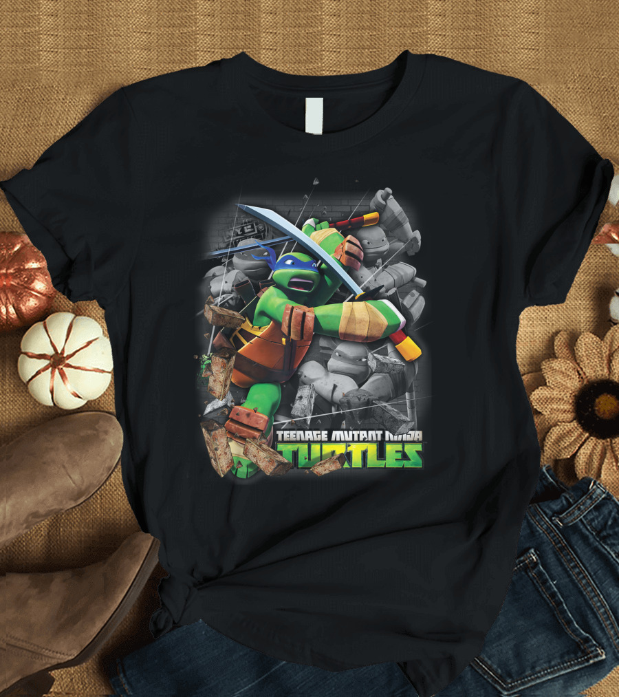 Leonardo Teenage Mutant Ninja Turtles Action Scene T-Shirt