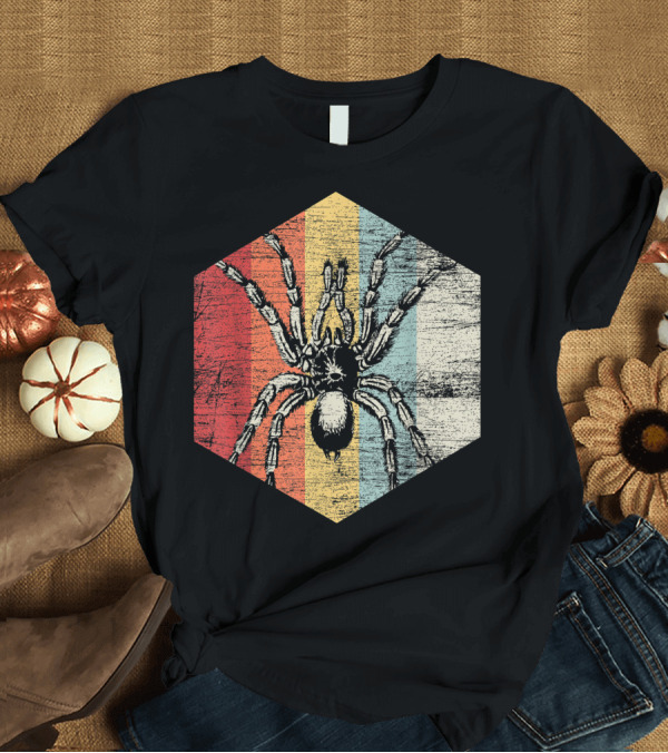 T-Shirt: Retro Scary Spider Halloween Tarantula Vintage Stripe T-Shirt Retro Scary Spider Halloween Tarantula Vintage Stripe T-Shirt