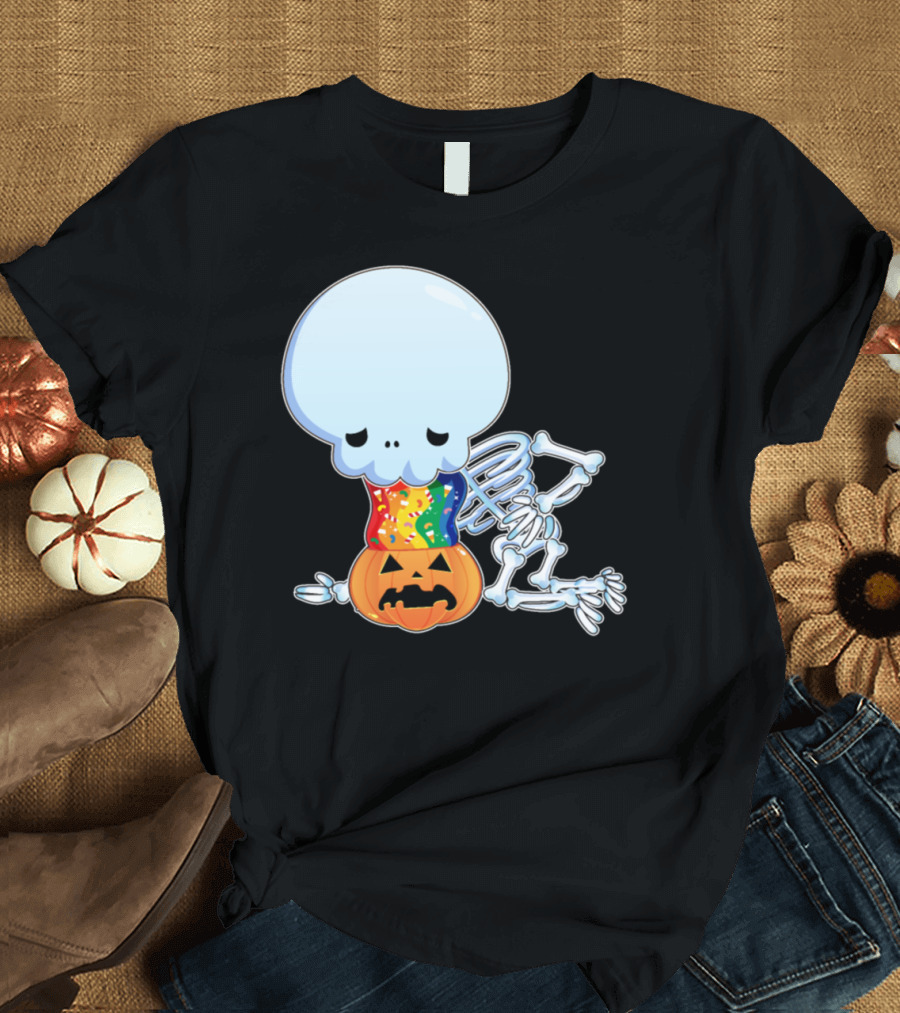 Skeleton Throwing Up Rainbow Candy in Halloween Pumpkin T-Shirt