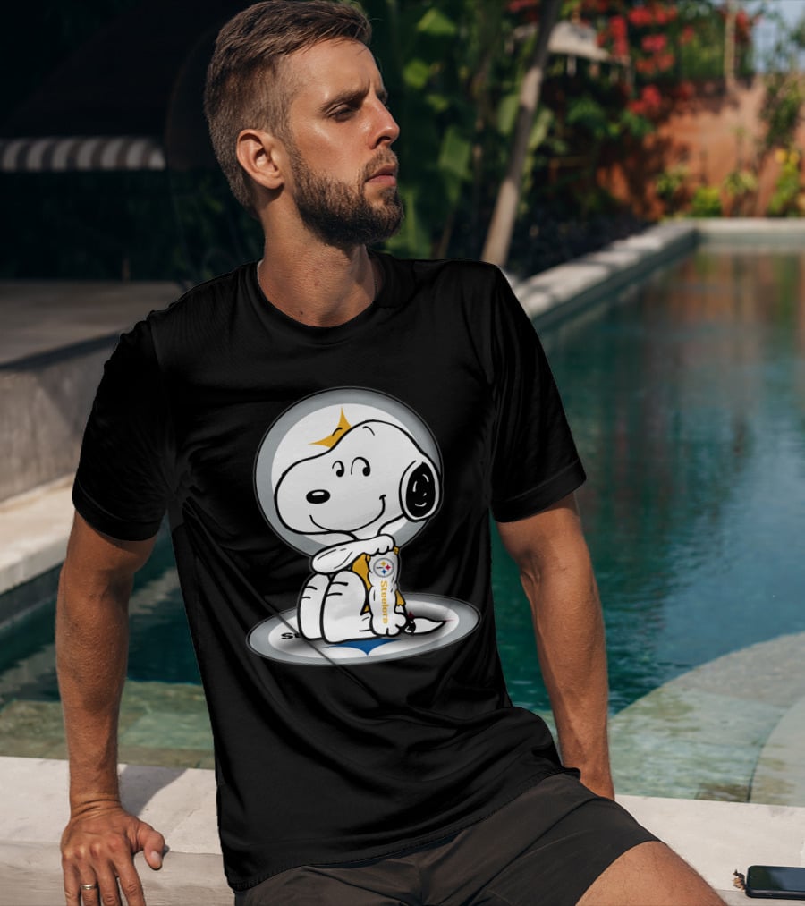Snoopy Holding Pittsburgh Steelers Football T-Shirt