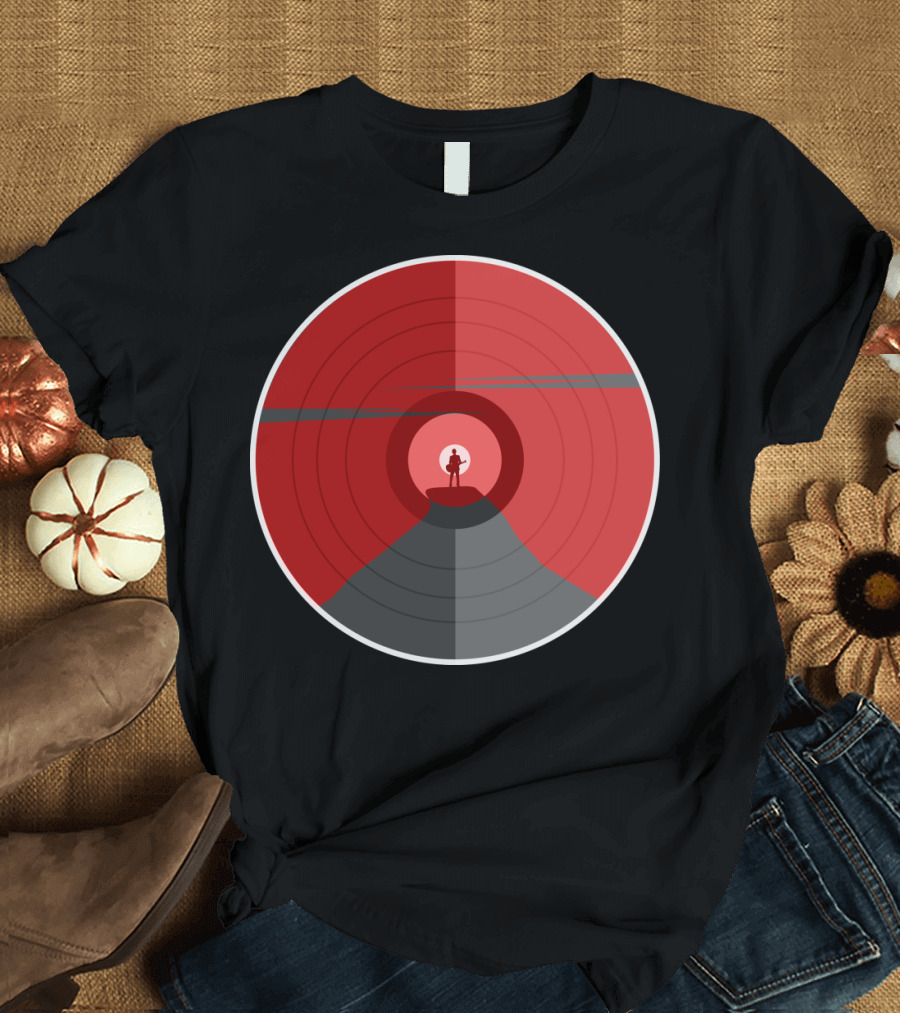 Rock Mountain Climber Silhouette in Red Circular T-Shirt