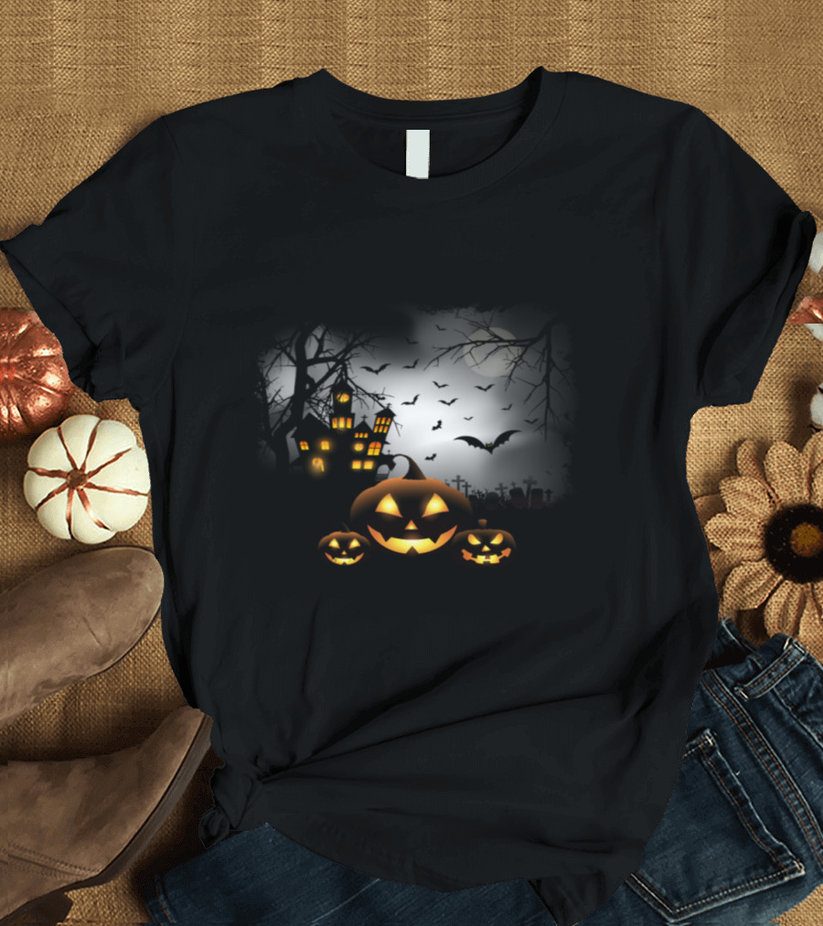 Spooky Halloween Pumpkin Castle with Jack-O'-Lanterns and Bats T-Shirt
