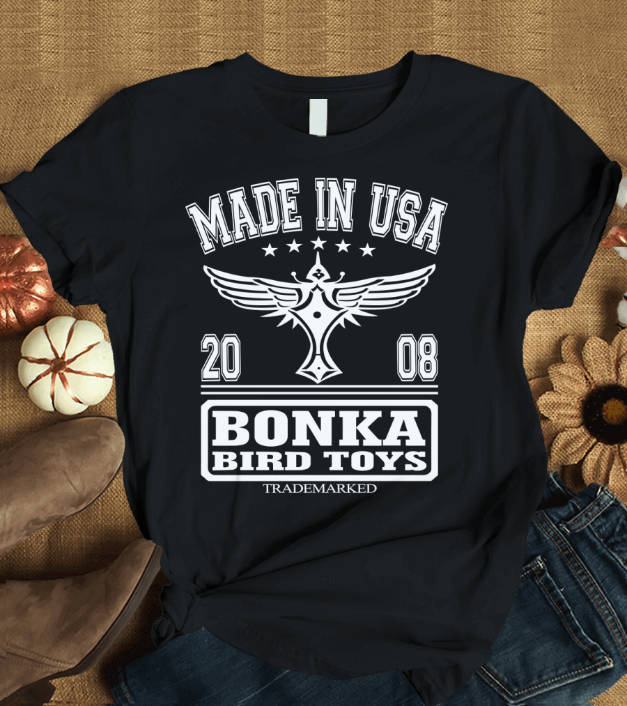 Made in USA Bonka Bird Toys 2008 Trademarked Collector Parrot T-Shirt