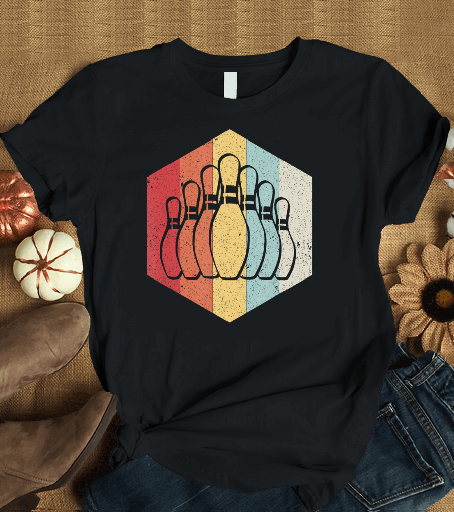 Bowling Bowler Vintage Retro Bowling Pins T-Shirt