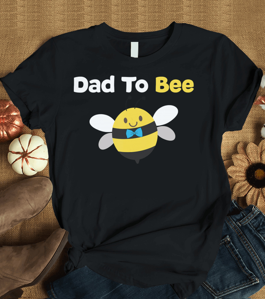 Dad To Bee First Time Daddy Fath Cute Bowtie Bee T-Shirt