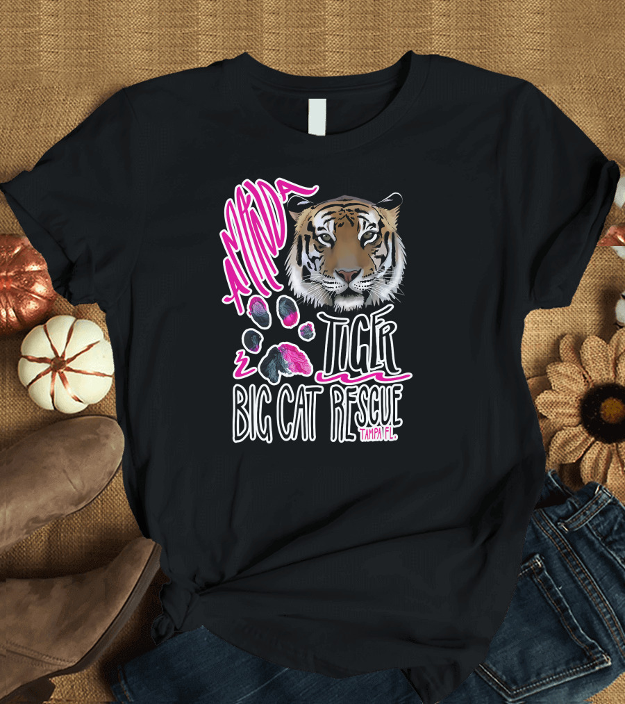 Amanda Tiger Big Cat Rescue Tampa FL Paw Prints T-Shirt