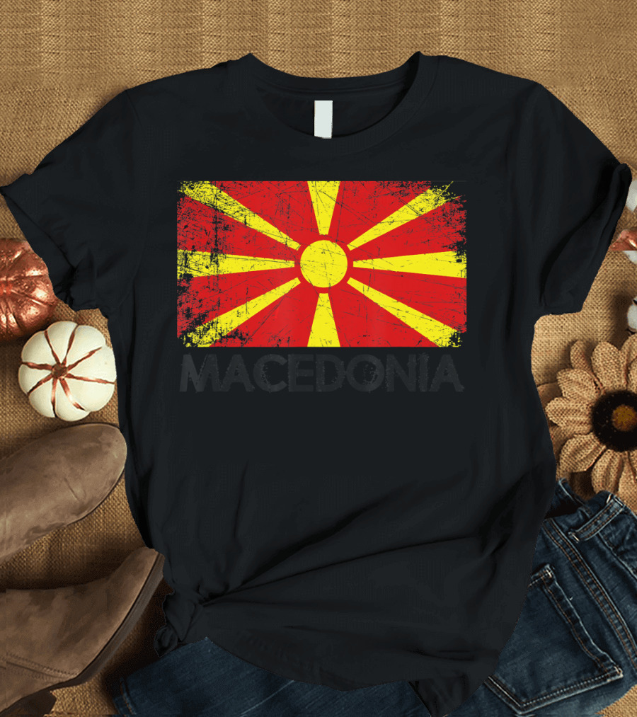 Macedonian Flag Vintage Macedonian Flag Retro Axel T-Shirt