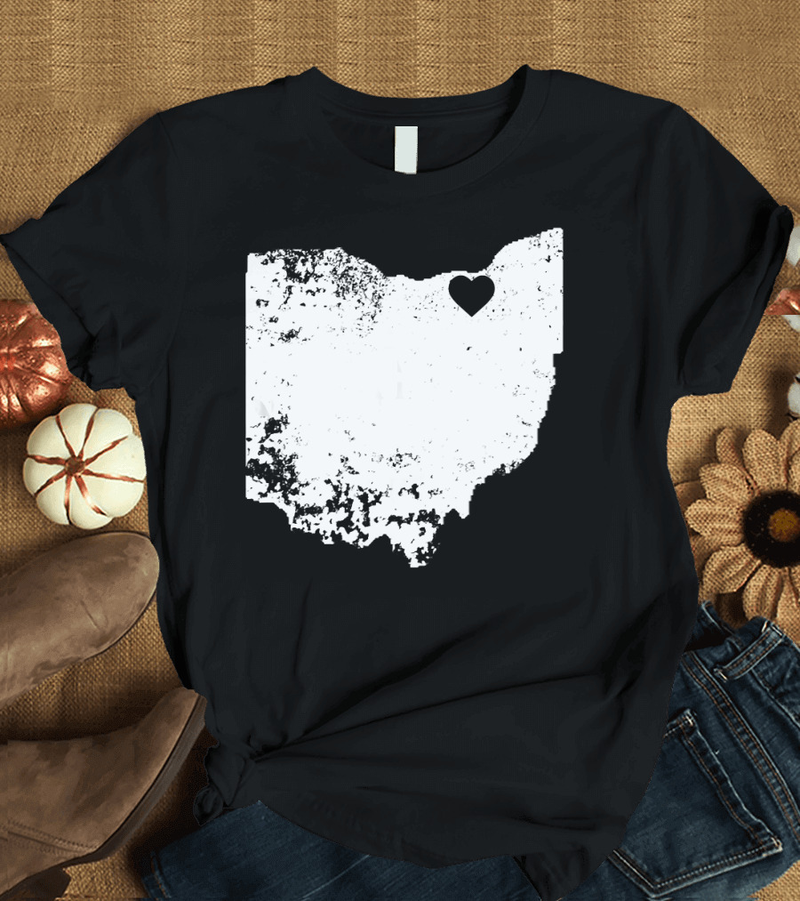 Ohio Love Cleveland OH State Map Heart Outline T-Shirt