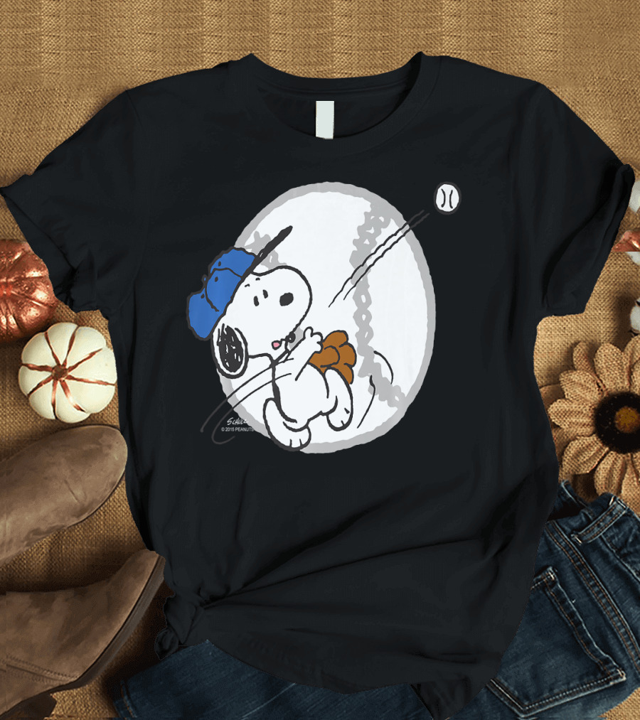 Peanuts Snoopy Baseball Catch in Blue Cap T-Shirt