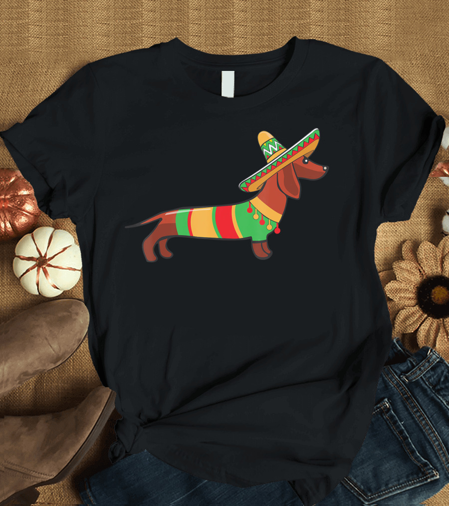Dachshund Cinco De Mayo Mom Pet Dog Love Sombrero T-Shirt