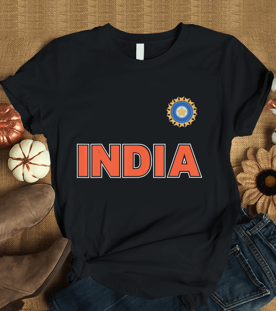 India Independence Day August 15 India Cricket Emblem T-Shirt