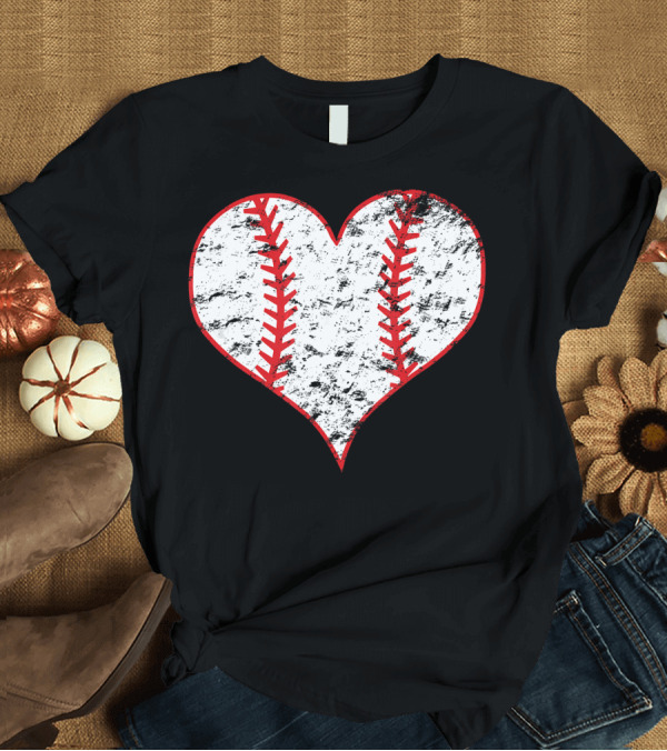 T-Shirt: Vintage Heart Shaped Baseball Love T-Shirt Vintage Heart Shaped Baseball Love T-Shirt