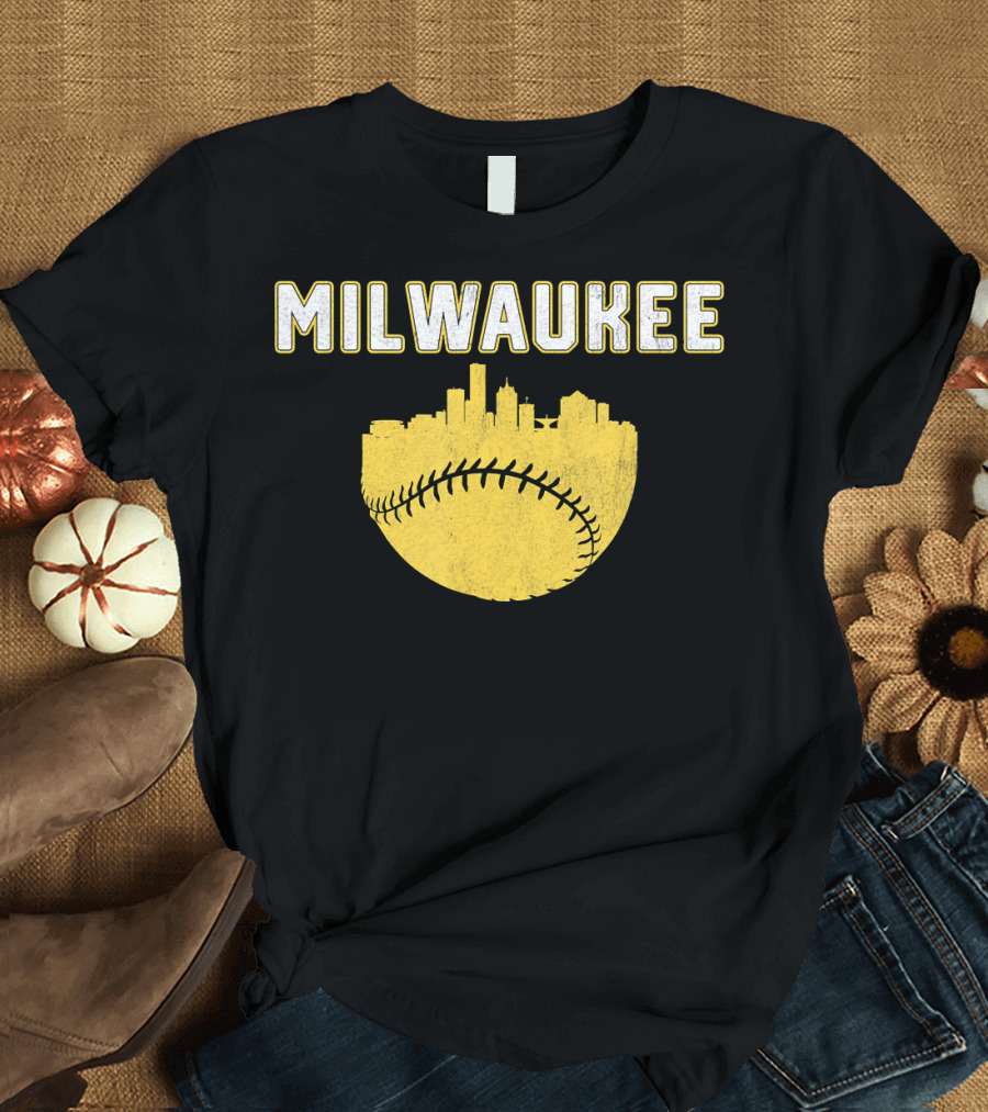 Milwaukee Wisconsin Cityscape Vintage Baseball Skyline T-Shirt